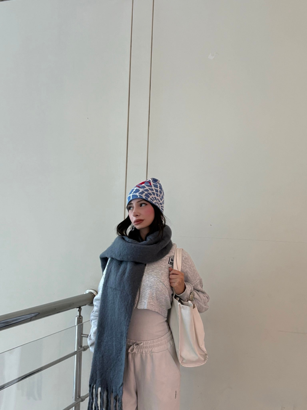 Soft Grey – Püsküllü Atkı