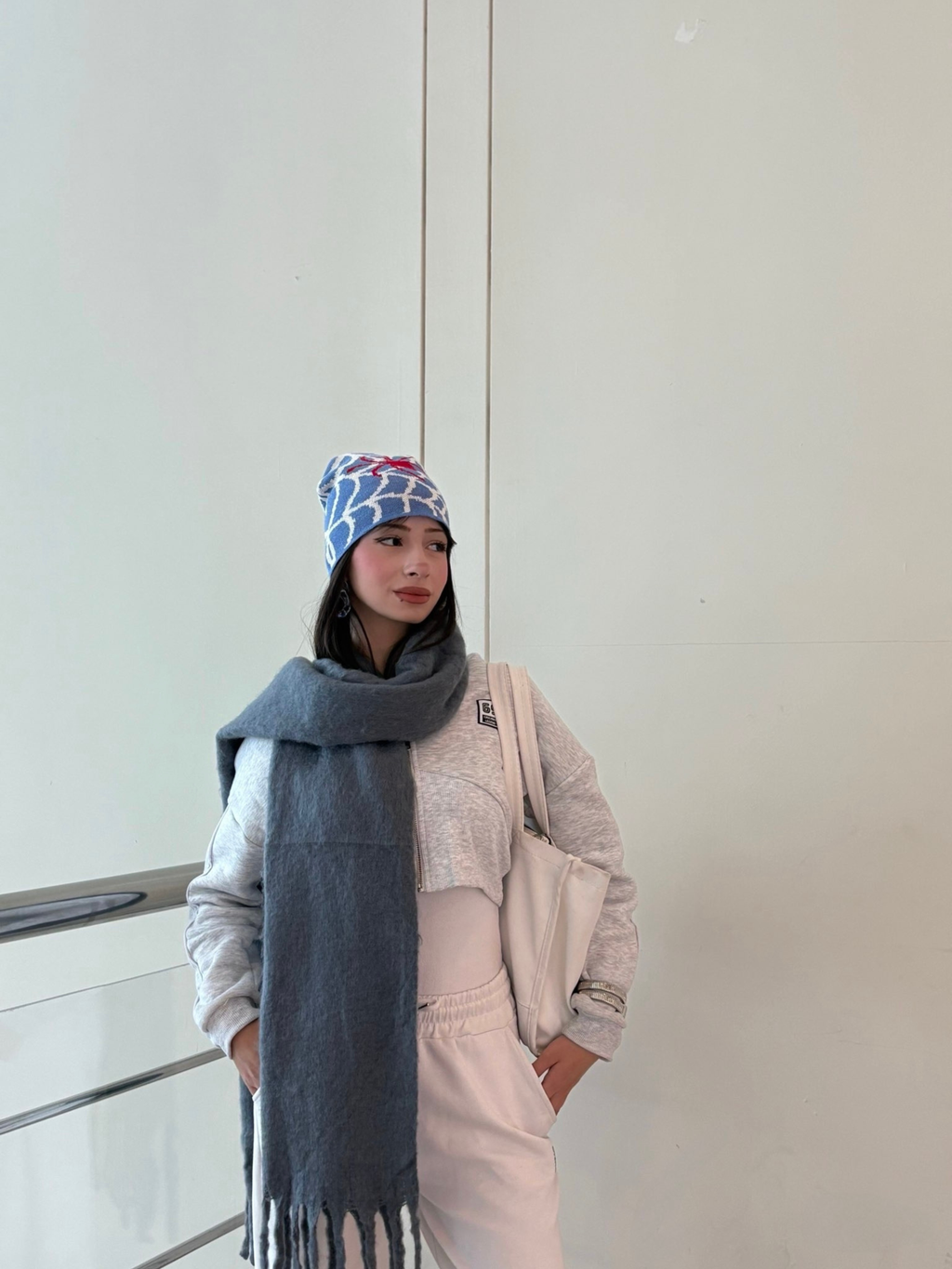 Soft Grey – Püsküllü Atkı