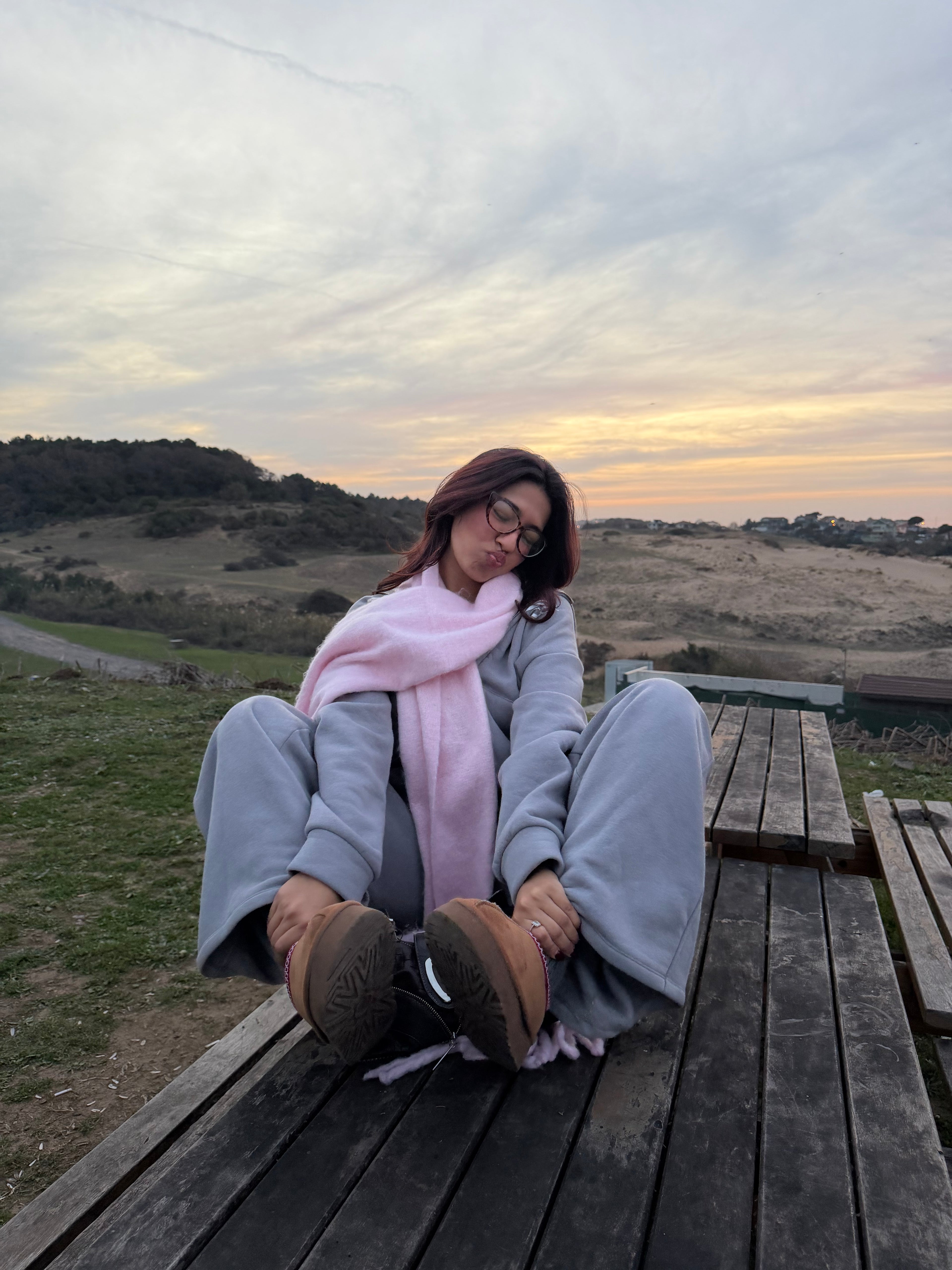 Yumuşakcık Pembe Püsküllü Atkı