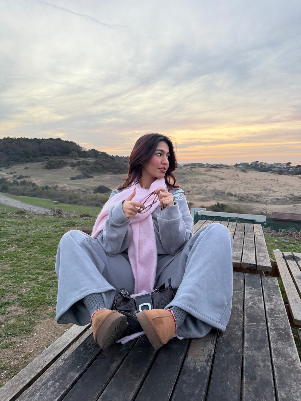 Yumuşakcık Pembe Püsküllü Atkı