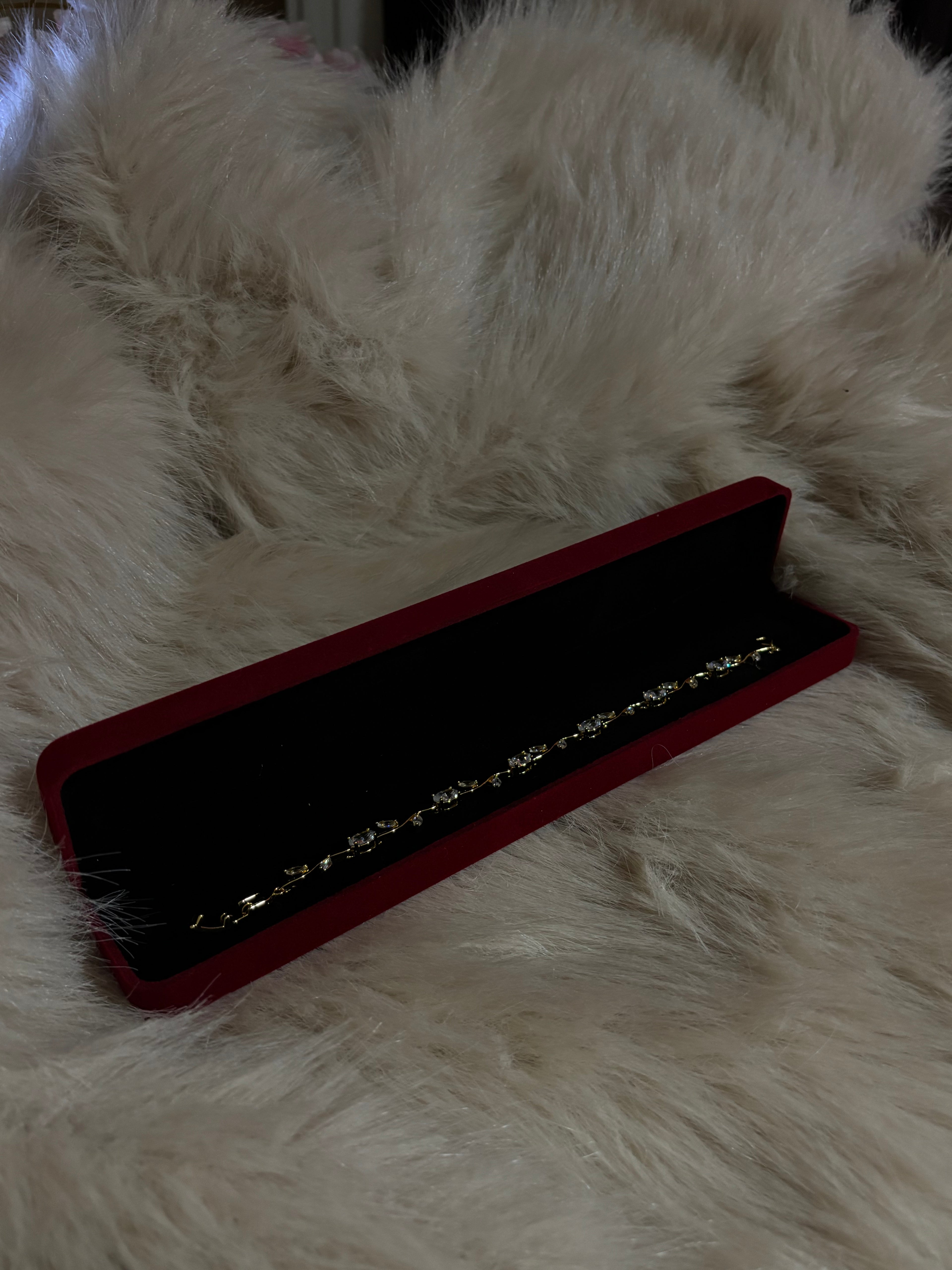 Bileklik hediye paket kutusu