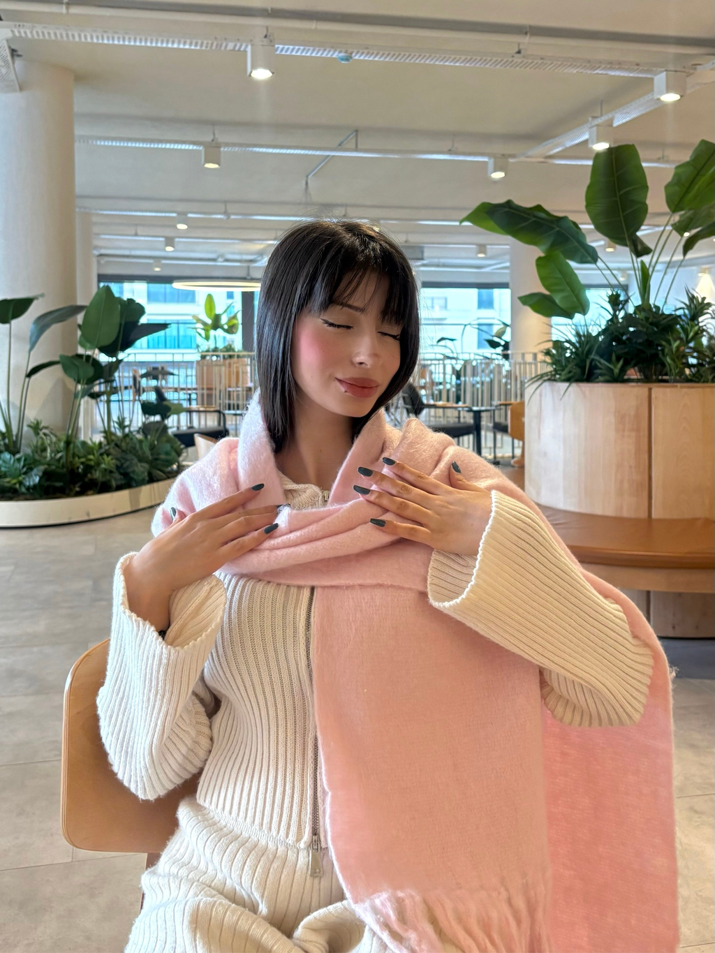 Yumuşakcık Pembe Püsküllü Atkı